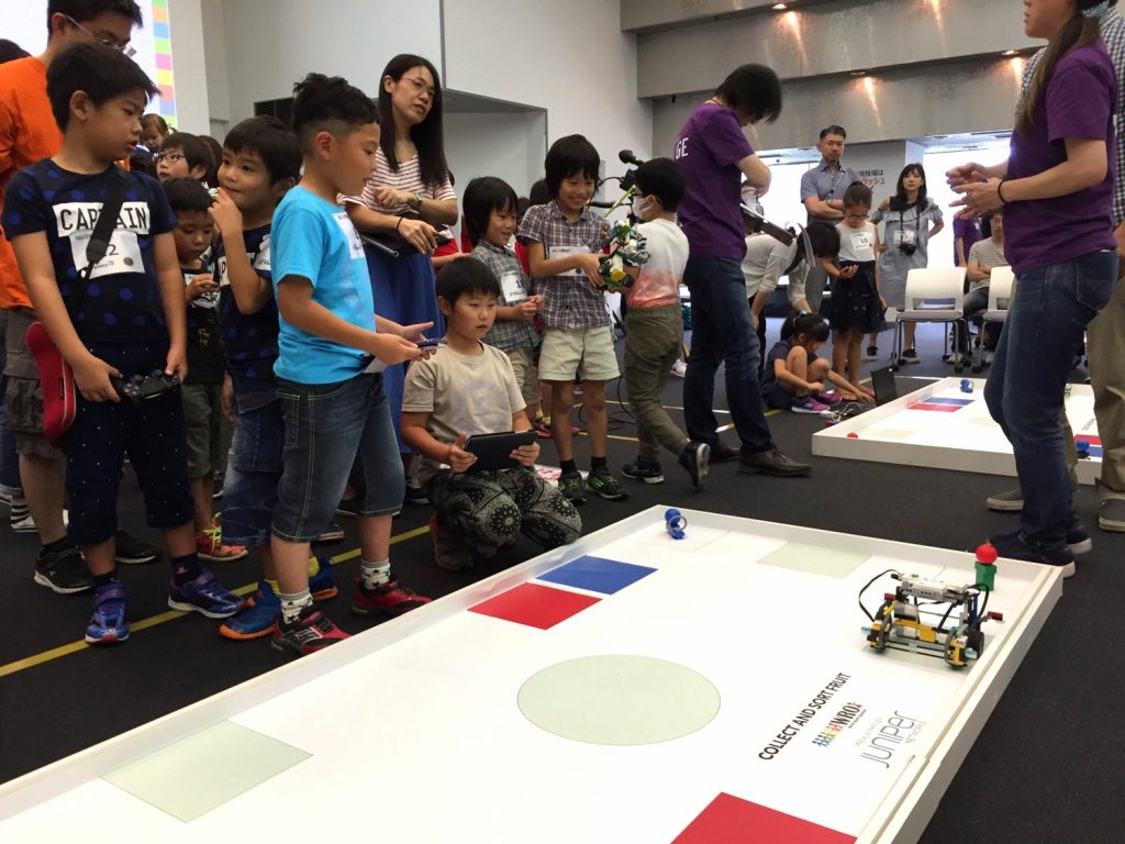 子どもの学びと気付きにつながる プログラミングロボット大会参加のススメ こどものミライ